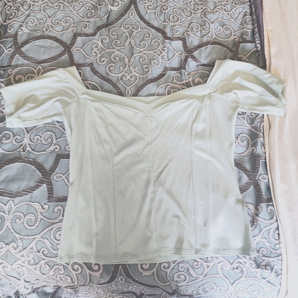 Guess Off The Shoulder Top